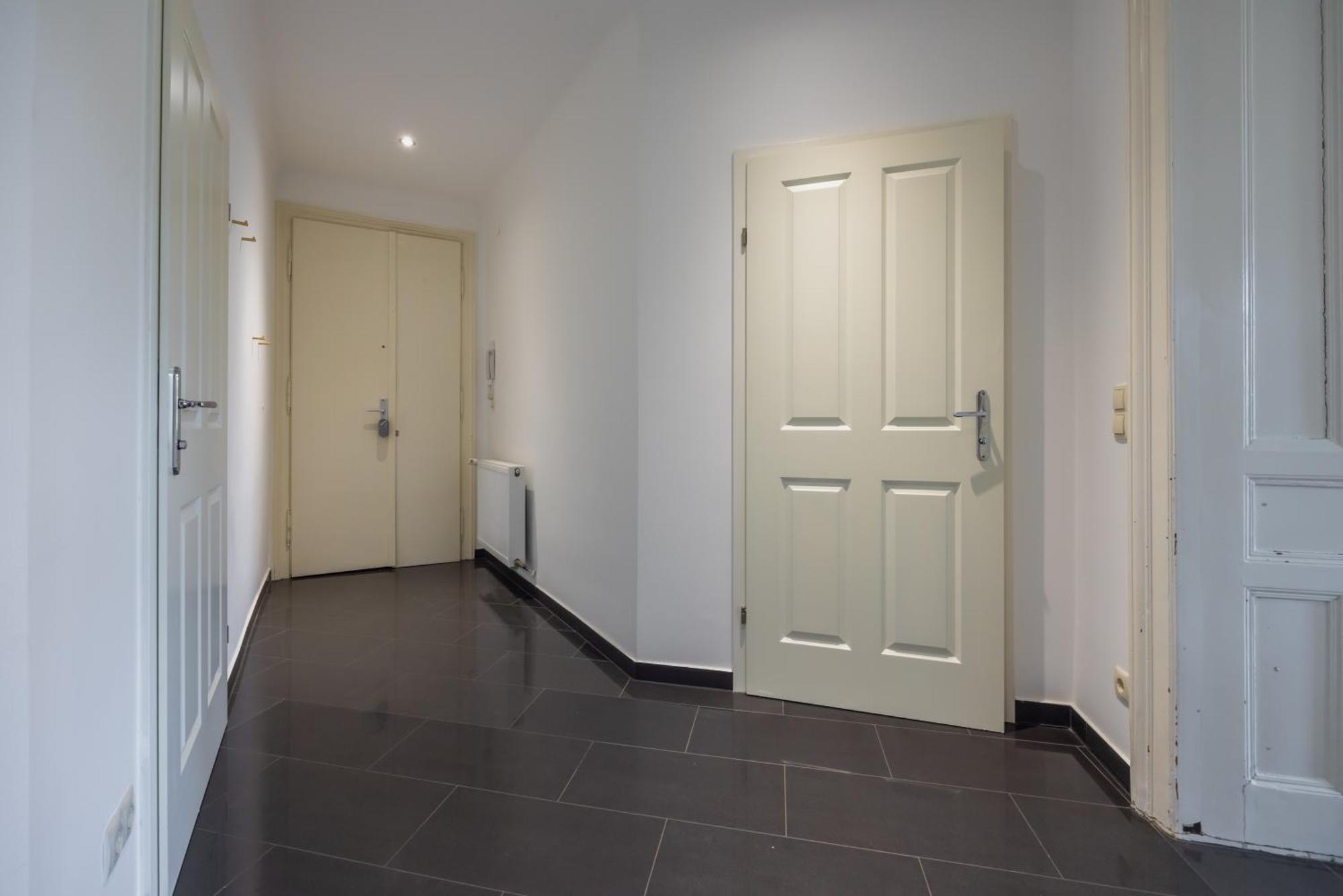 Stylish Apartment: Metro Access, And Center In One Apartment Wien